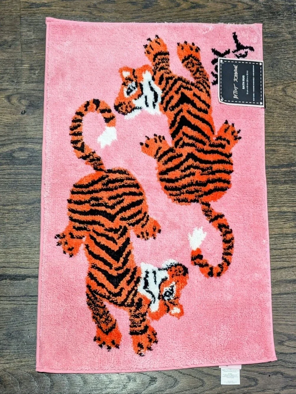 🐅NEW Betsey Johnson Pink Bath Rug Double Tiger Non-Slip Bottom 20x32”